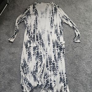 LuLaRoe Black Tie Dye Sarah Duster Medium